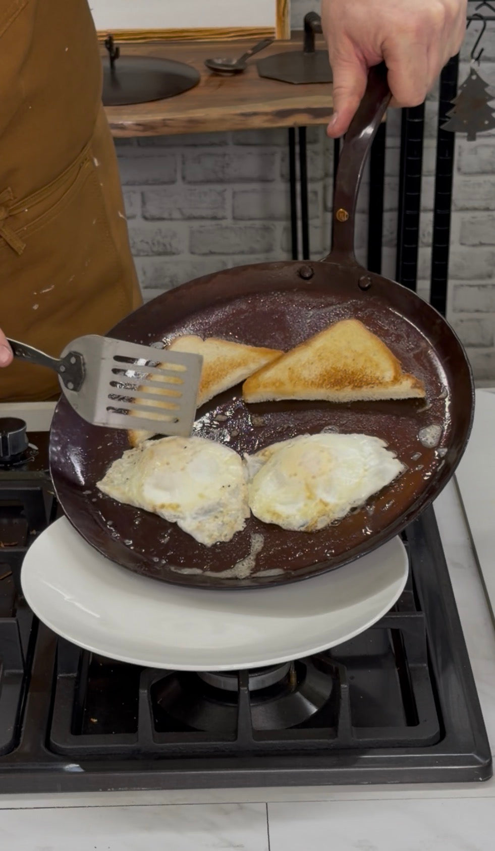 The Sonoran Griddle - Pure Carbon Steel